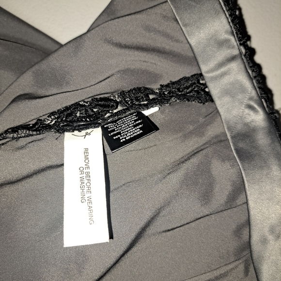 Ann Taylor Eyelet Petite Skirt Size 6P - Picture 7 of 7